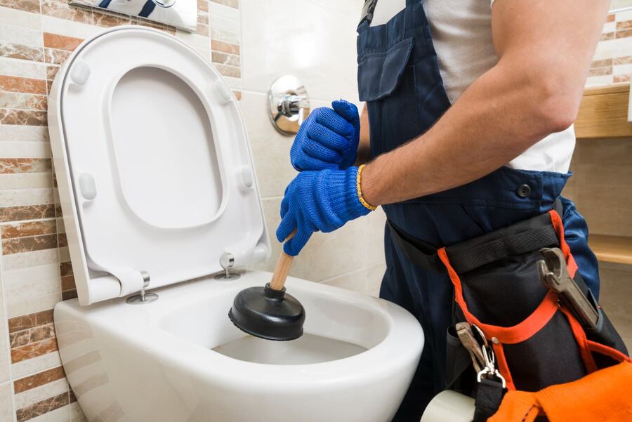 What Are the Best Ways to Unclog a Toilet?